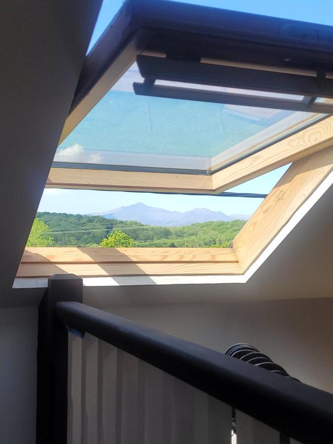 Apartment Snowdon View, Steam Railway & Portmeirion Nearby Minffordd